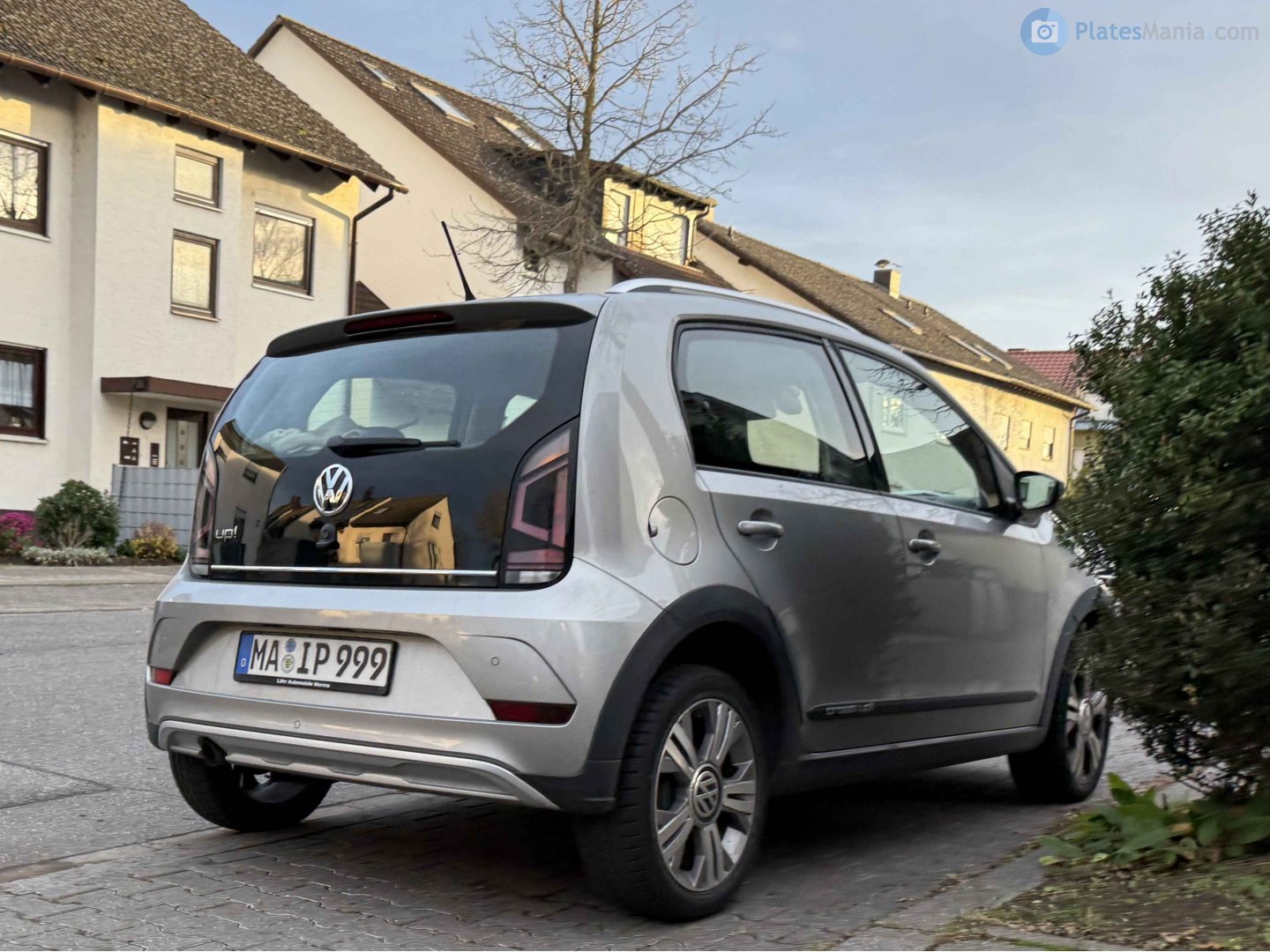 MA IP 999, Volkswagen up! 1st gen cross up! 5-door Hatch (AA), facelift, 2016–2019