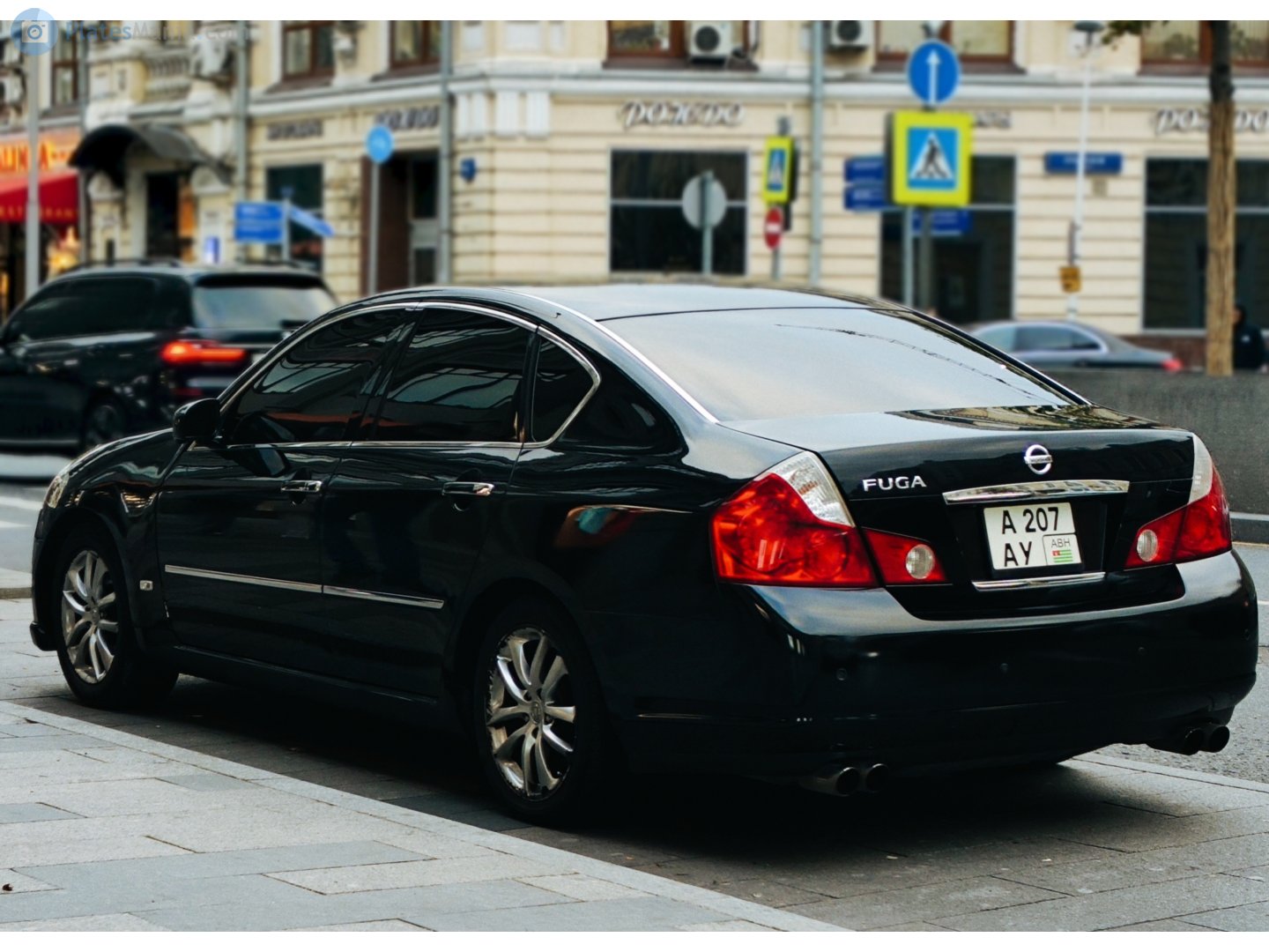 а 207 ау, Nissan Fuga 1st gen (Y50), 2004–2009