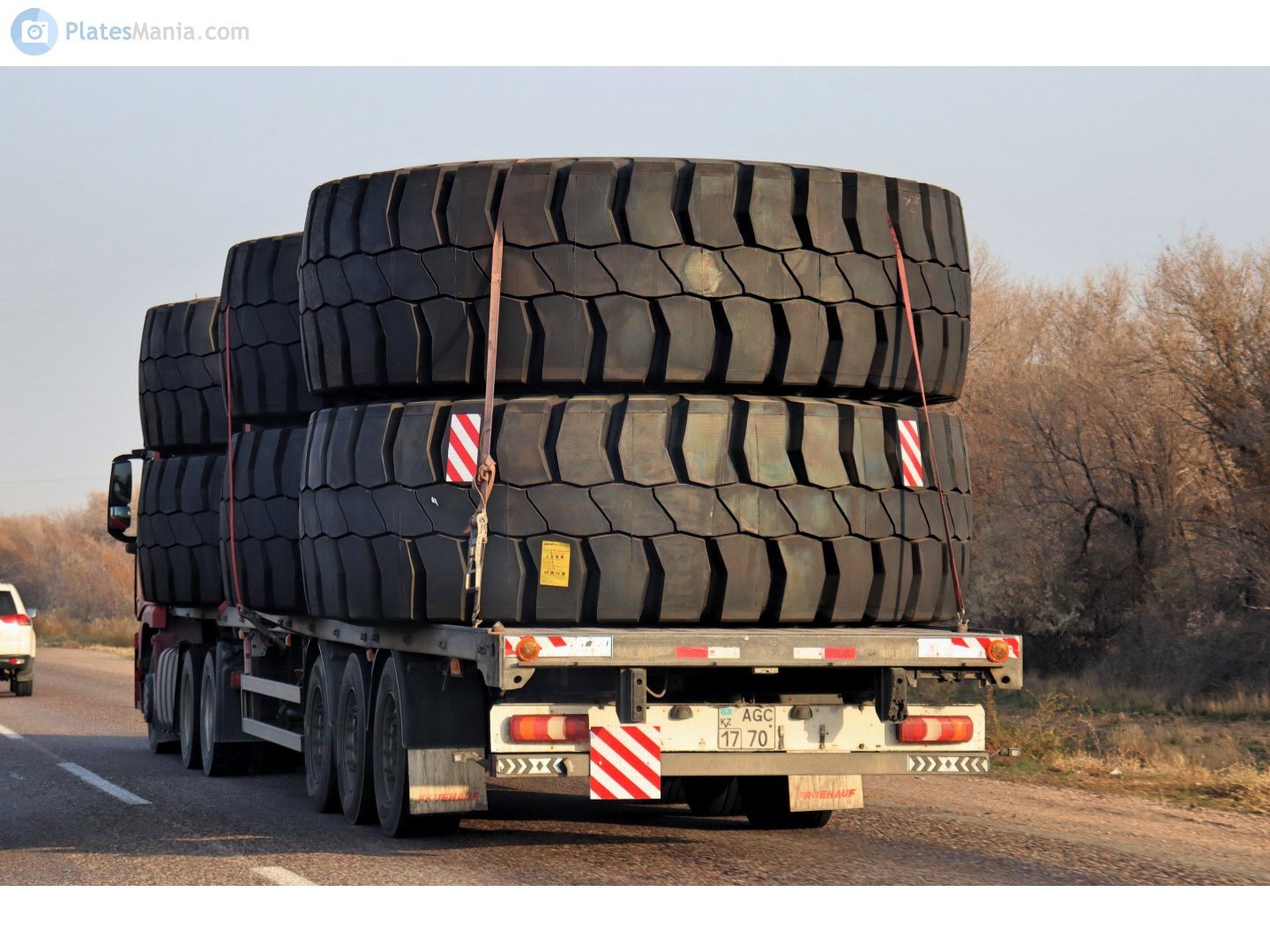 AGC 70 17, Schmitz SCF 