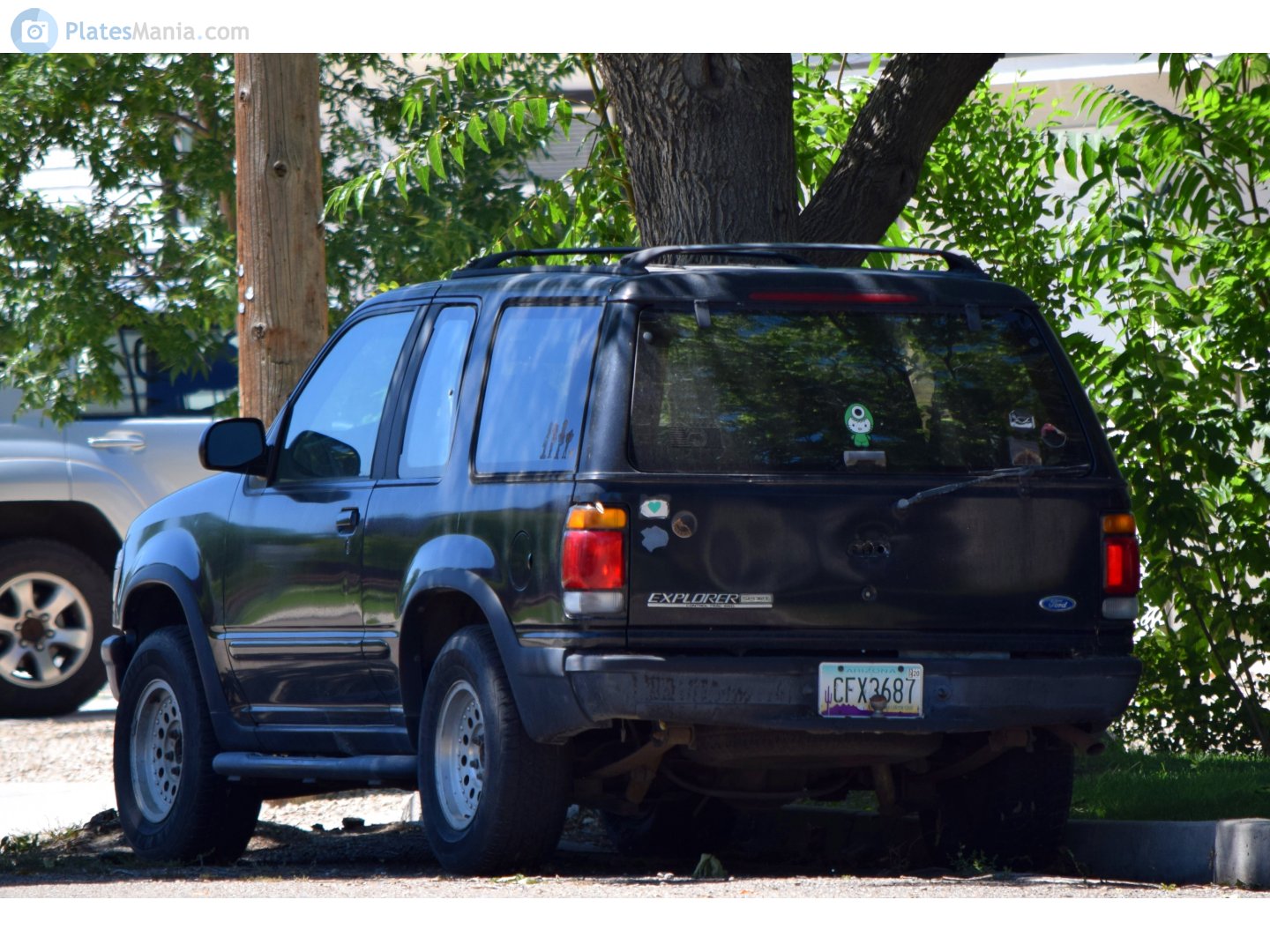 CFX3687, Ford Explorer 2nd gen Sport 3-door SUV (UN105; NA-market), 1994–2000