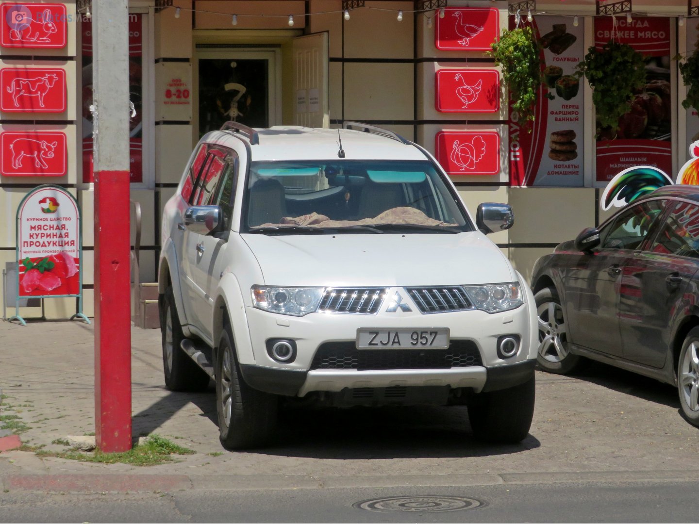 ZJA 957, Mitsubishi Pajero Sport 2nd gen (KG/KH/PB), 2008–2016