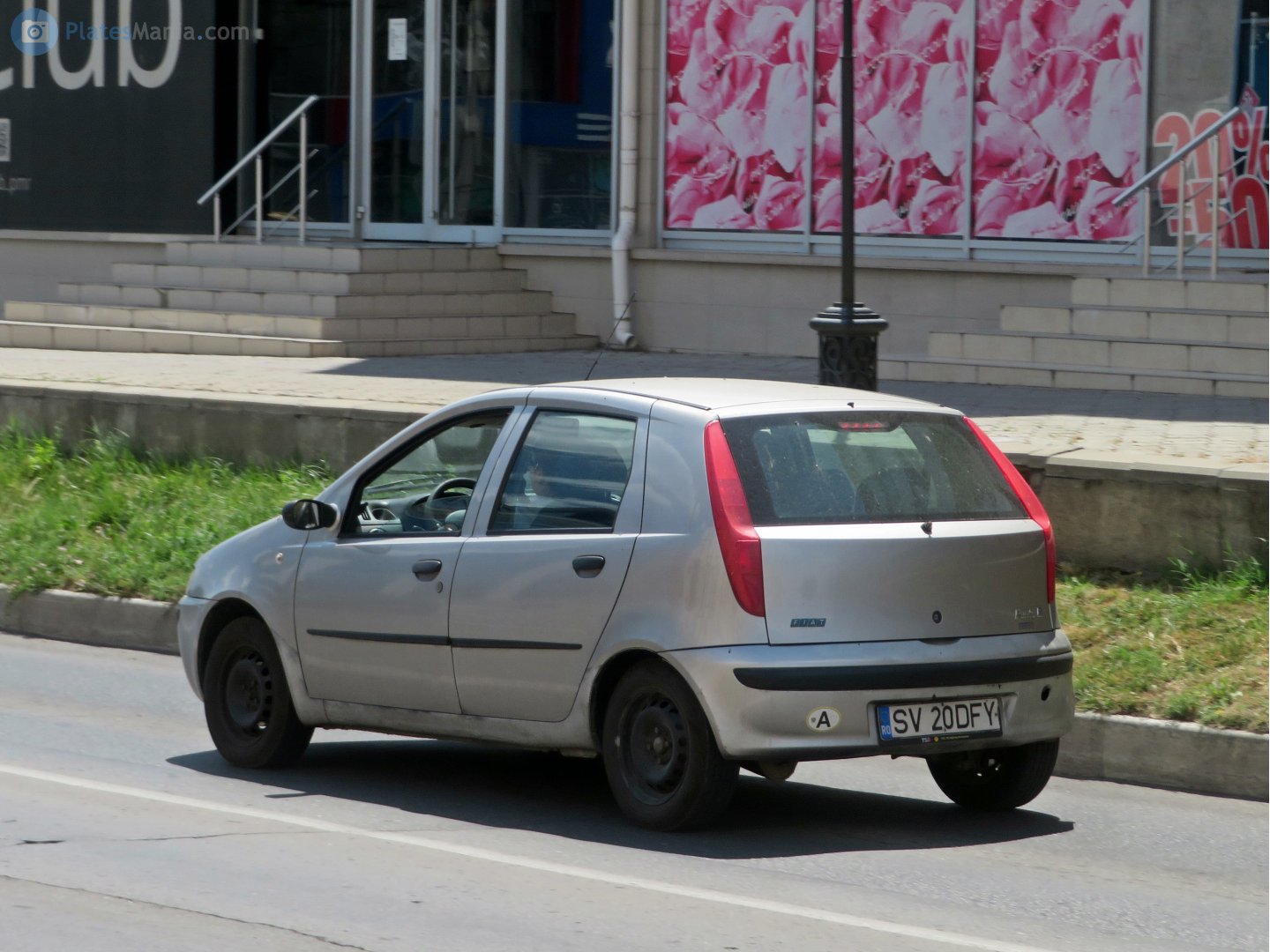 SV 20 DFY, FIAT Punto 2nd gen 5-door Hatch (188), 1999–2003