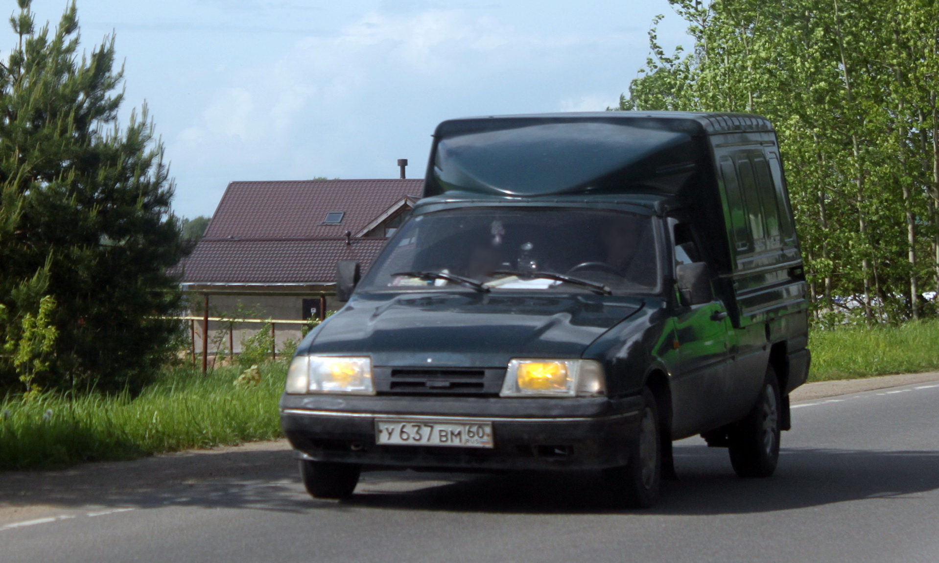 у 637 вм 60, Izh 2717 2717 Ода Версия (Oda Versiya), 1997–2005