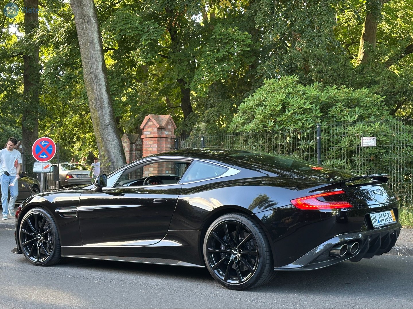 HH 041036, Aston Martin Vanquish 2nd gen, 2012–2018