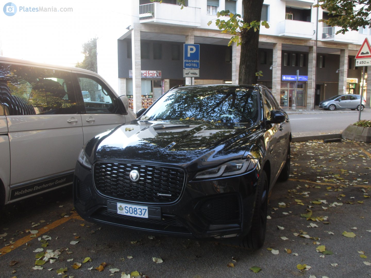 S0837, Jaguar F-Pace 1st gen (X761), 2016–