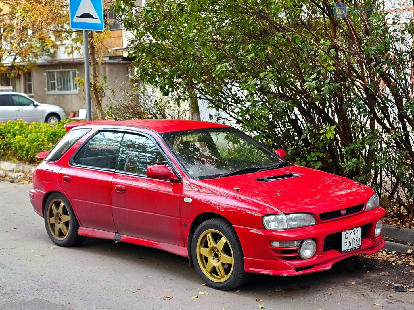 с 171 ра 761, Subaru Impreza 1st gen Wagon (GF), 1992–2001