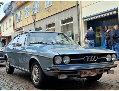 MIL 076, Audi 100