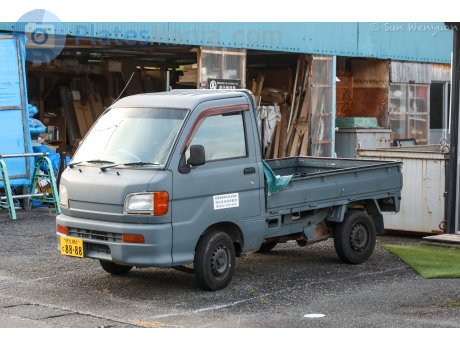 伊豆 481 と 8888, Daihatsu Hijet