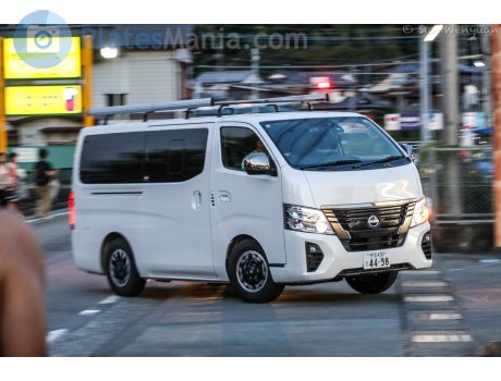 伊豆 430 さ 4498, Nissan Caravan