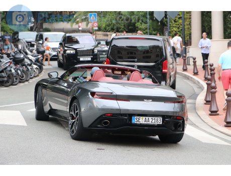 SE AA 2183, Aston Martin DB11