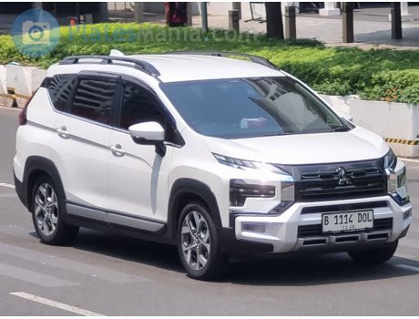 B 1114 DOL, Mitsubishi Xpander