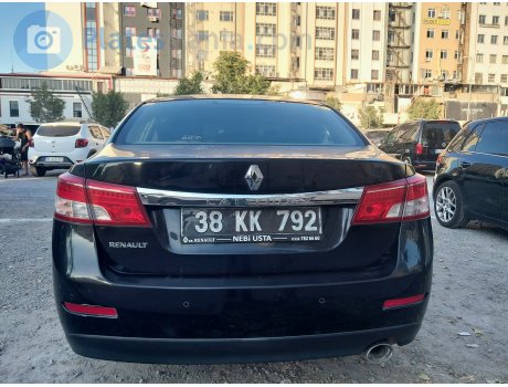 38 KK 792, Renault Latitude