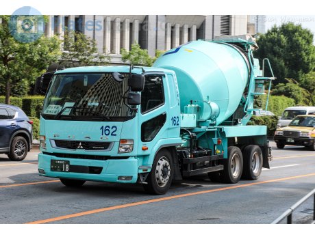 江東 800 か 18, Mitsubishi Fuso Fighter