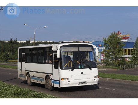 9257 ав 76, KAvZ 4235