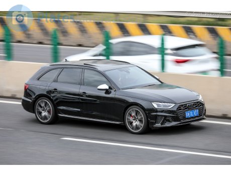 京N·0LV07, Audi S4