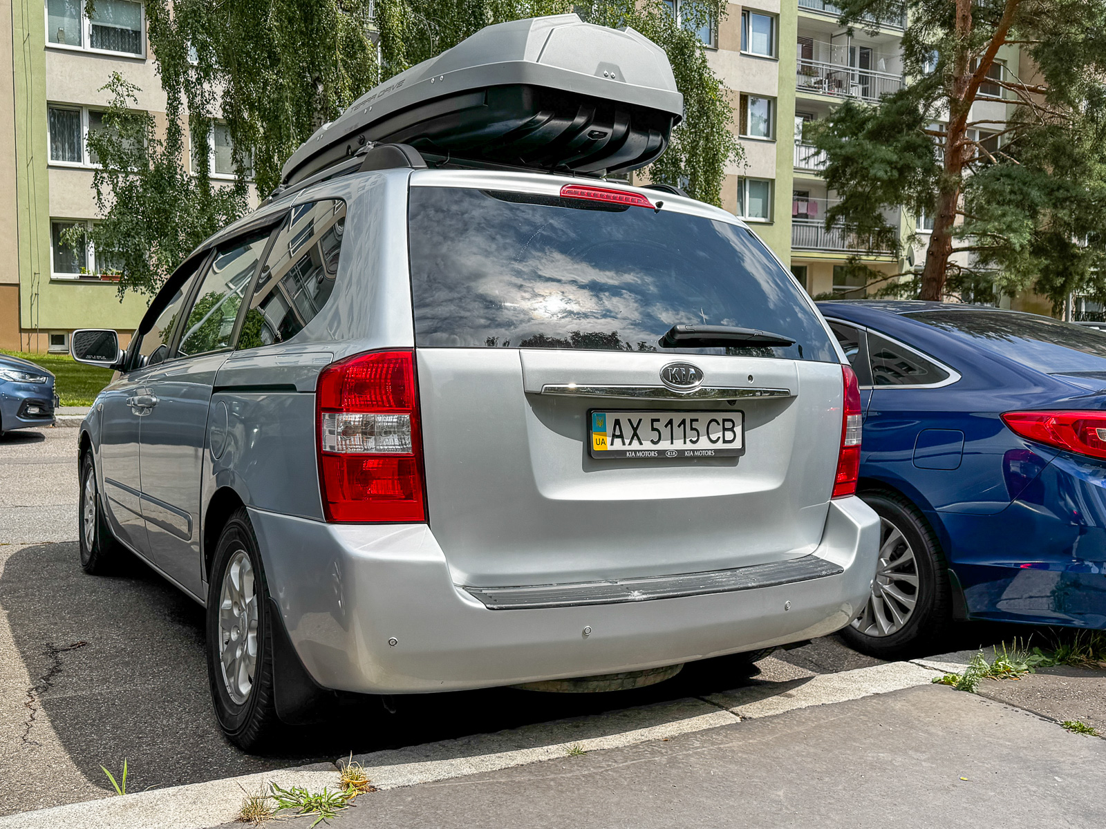 AX 5115 CB, Kia Carnival 2nd gen (VQ), 2006–2014 (–2015 for AU-market)
