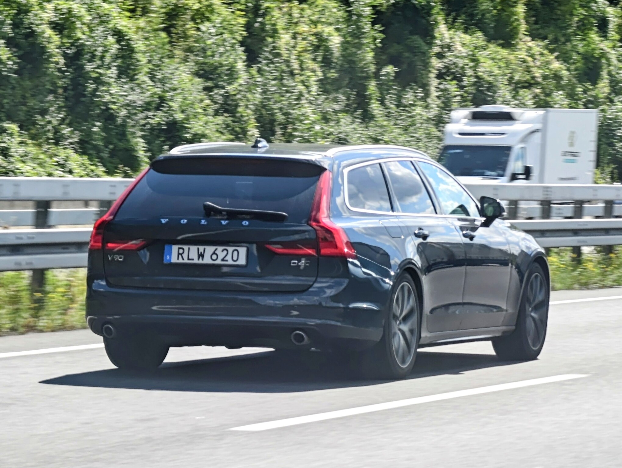 RLW 620, Volvo V90 2nd gen (235/236) 2016–