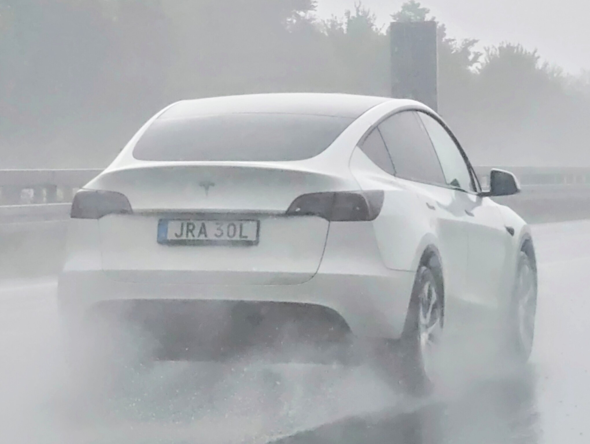 JRA 30L, Tesla Model Y 1st gen (5YJY), 2020–2025