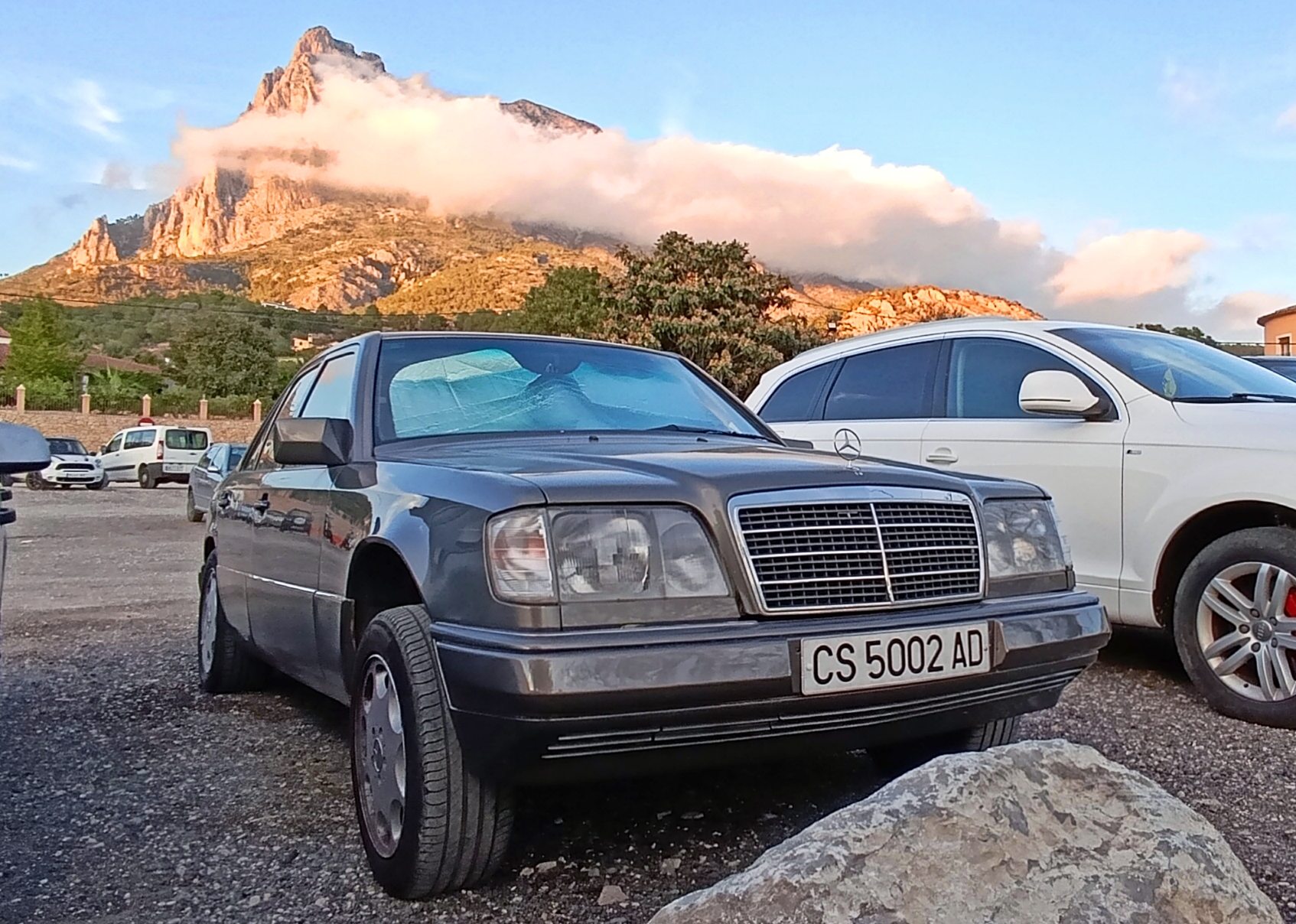 CS 5002 AD, Mercedes-Benz E-Klasse 1st gen Sedan (W124), 1984­–1995