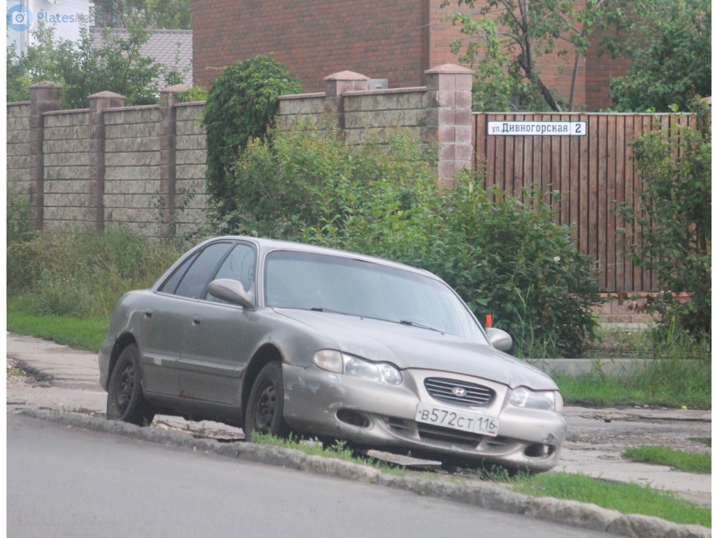 в 572 ст 116, Hyundai Sonata 3rd gen (Y3), facelift, 1996–1999