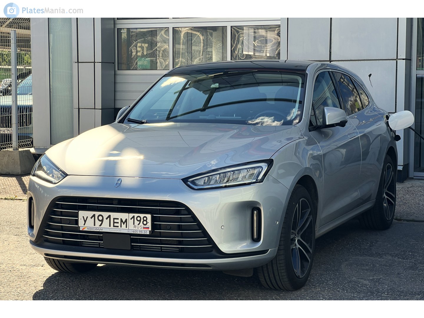 у 191 ем 198, AITO (Wenjie) M5 1st gen EV, 2022–