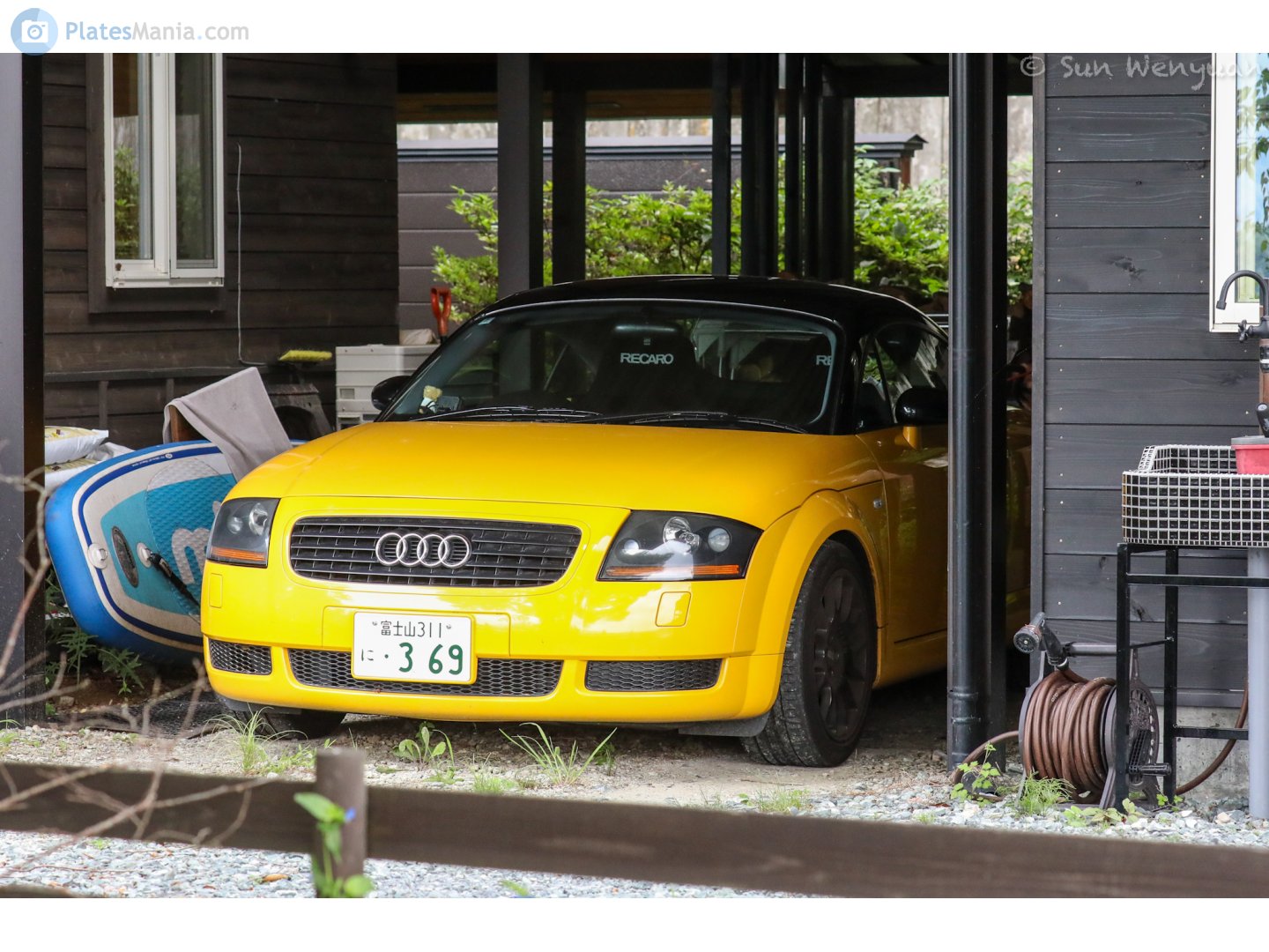 富士山 311 に 369, Audi TT 1st gen Roadster (8N9), 1999–2006