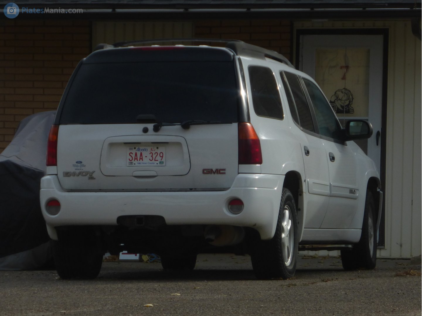 SAA-329, GMC Envoy 2nd gen XL (GMT370), 2002–2006