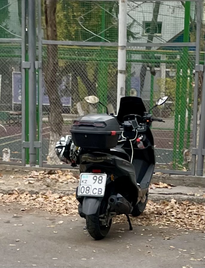 98 CB 08, Motorcycles (2012) 