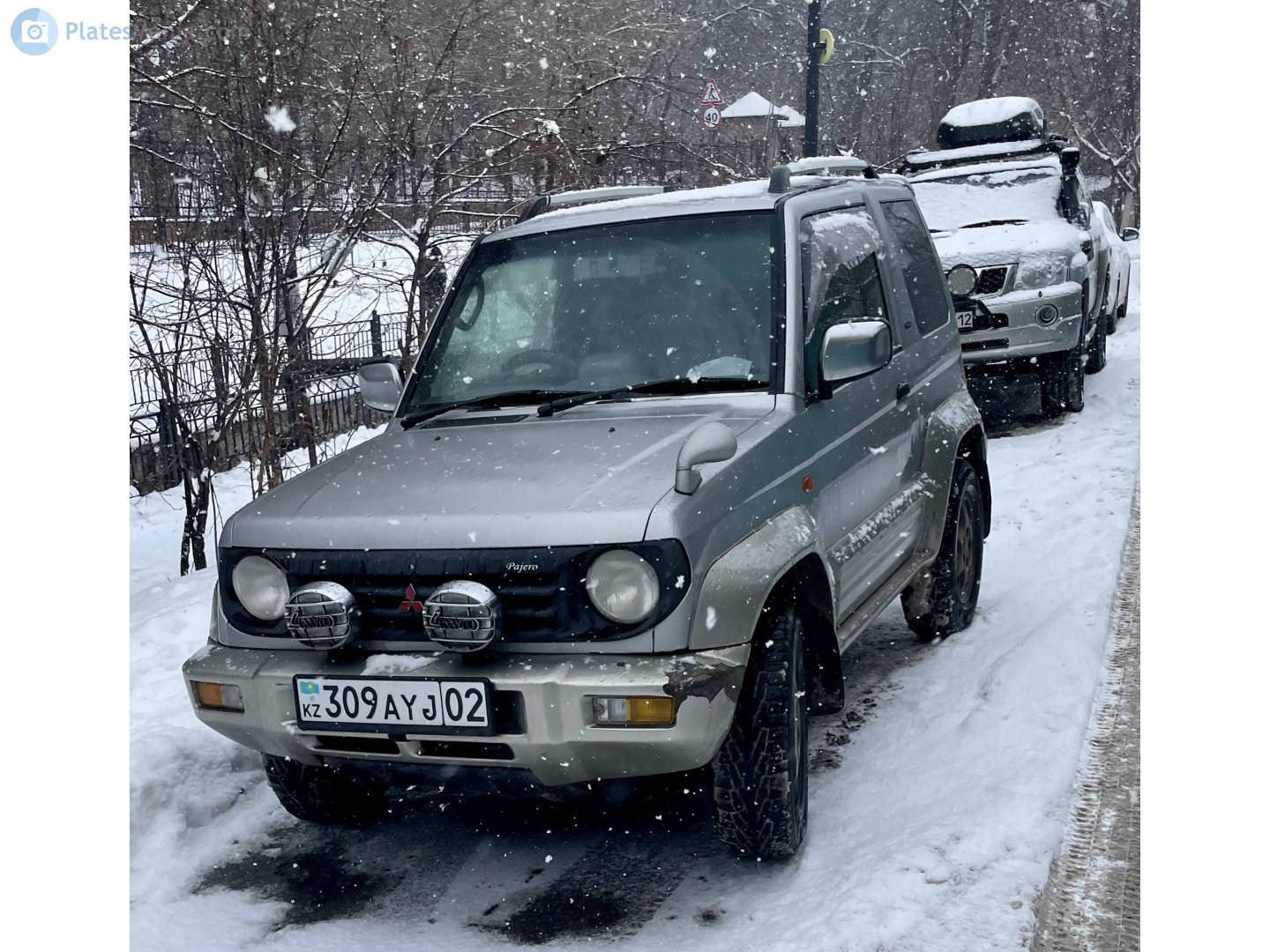 309 AYJ 02, Mitsubishi Pajero Junior 1st gen (H57A), 1995–1998