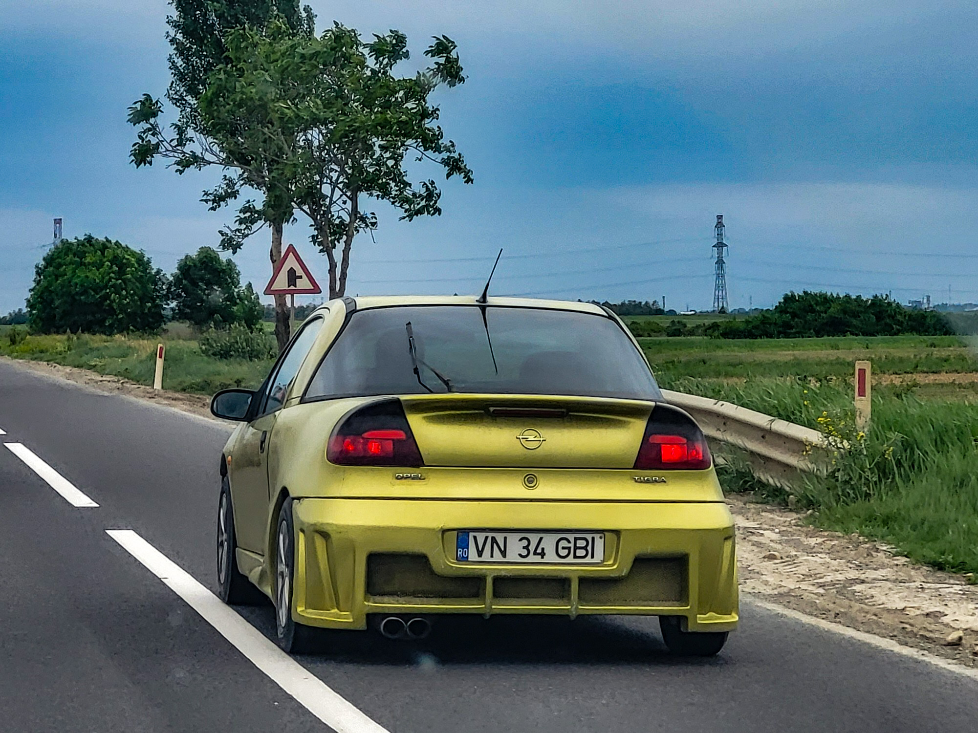 VN 34 GBI, Opel Tigra 1st gen Coupé (A; S93), 1994–2000