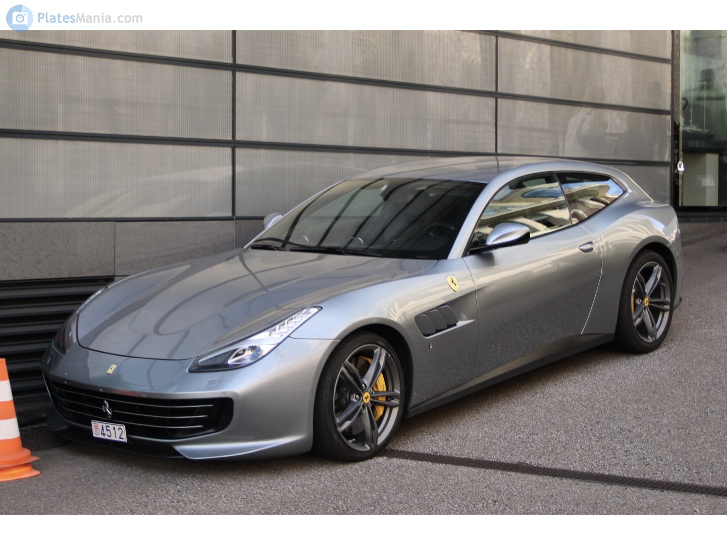 4512, Ferrari GTC4 Lusso 1st gen (T) (F151M), 2016–2020