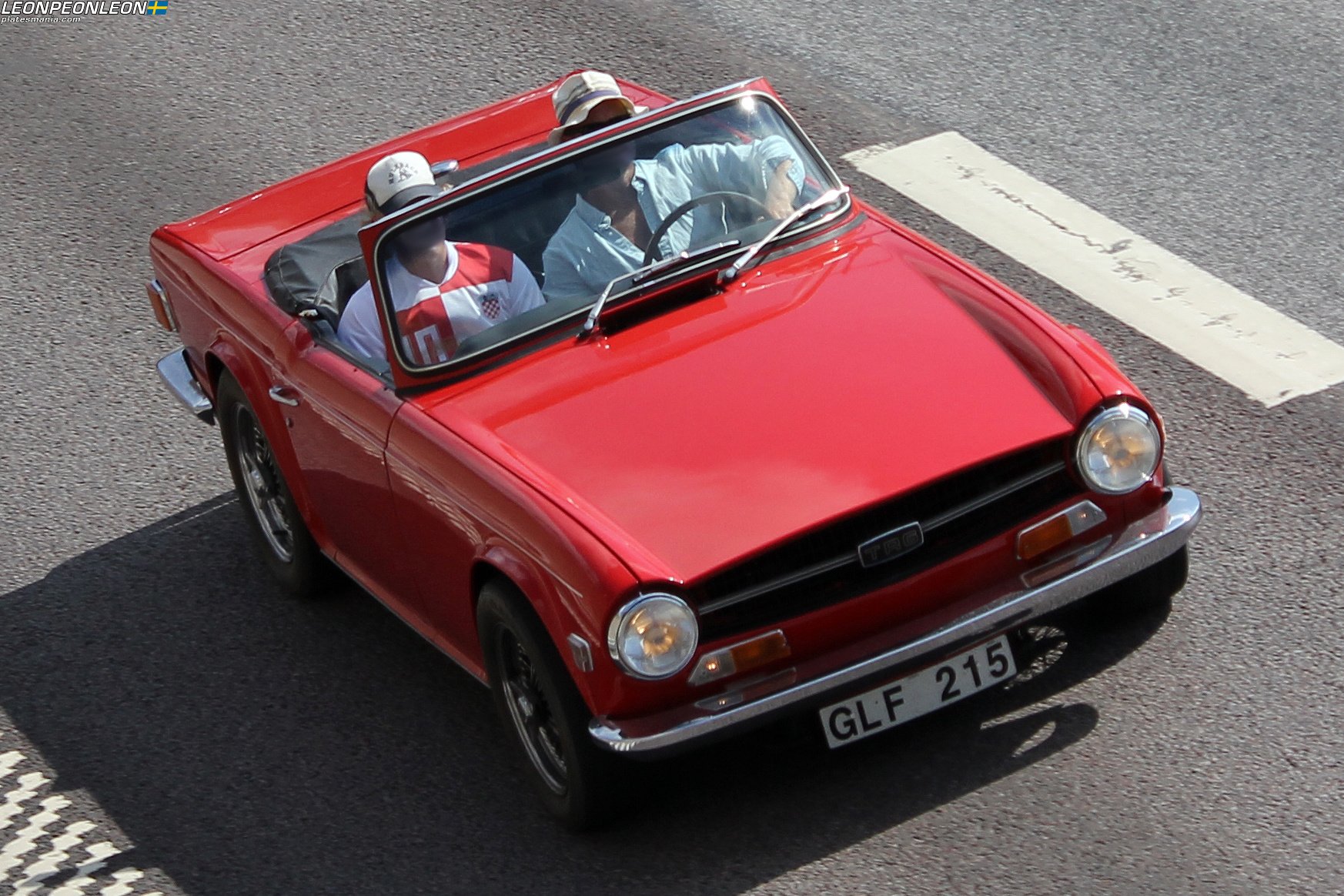 GLF 215, Triumph TR6 