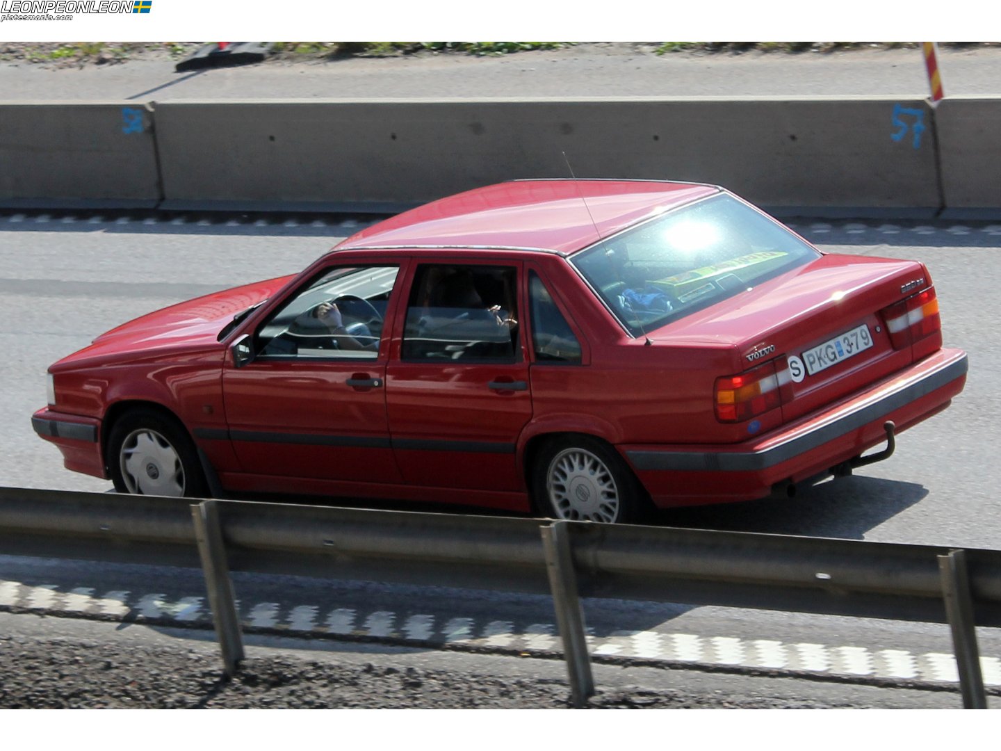 PKG 379, Volvo 850 1st gen Sedan (854), 1991–1994
