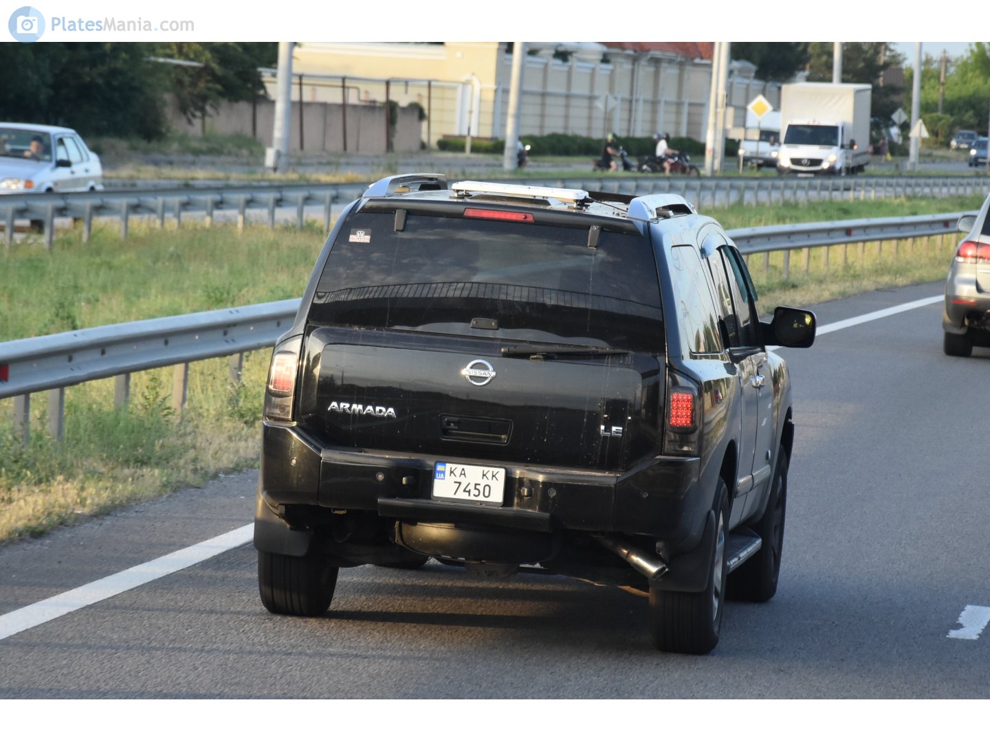 KA 7450 KK, Nissan Armada 1st gen (Pathfinder Armada) (TA60), 2003–2016