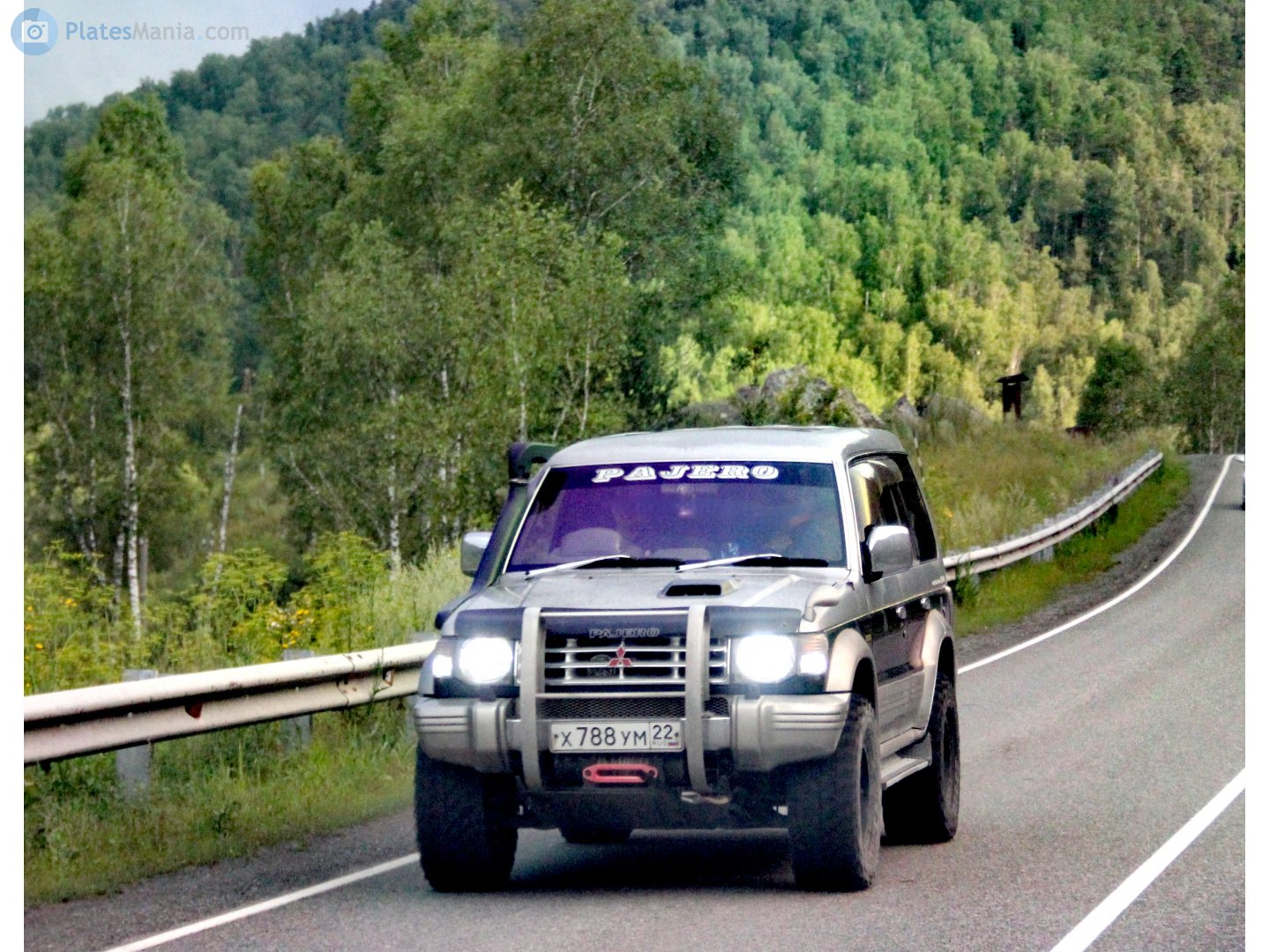 х 788 ум 22, Mitsubishi Pajero 