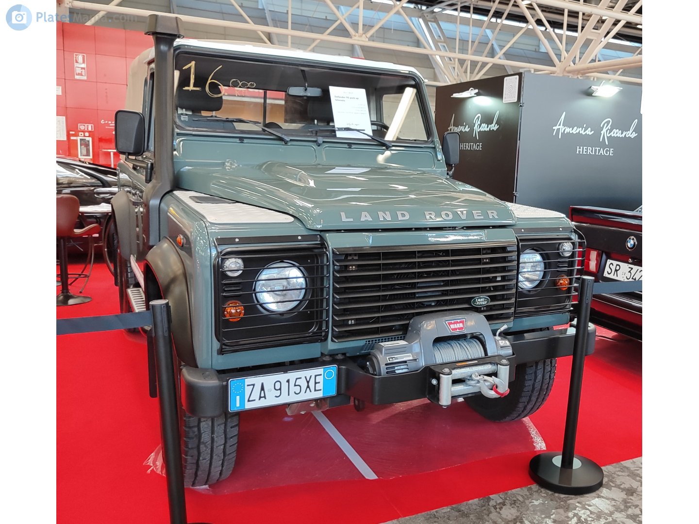 ZA 915 XE, Land Rover Defender 1st gen 90