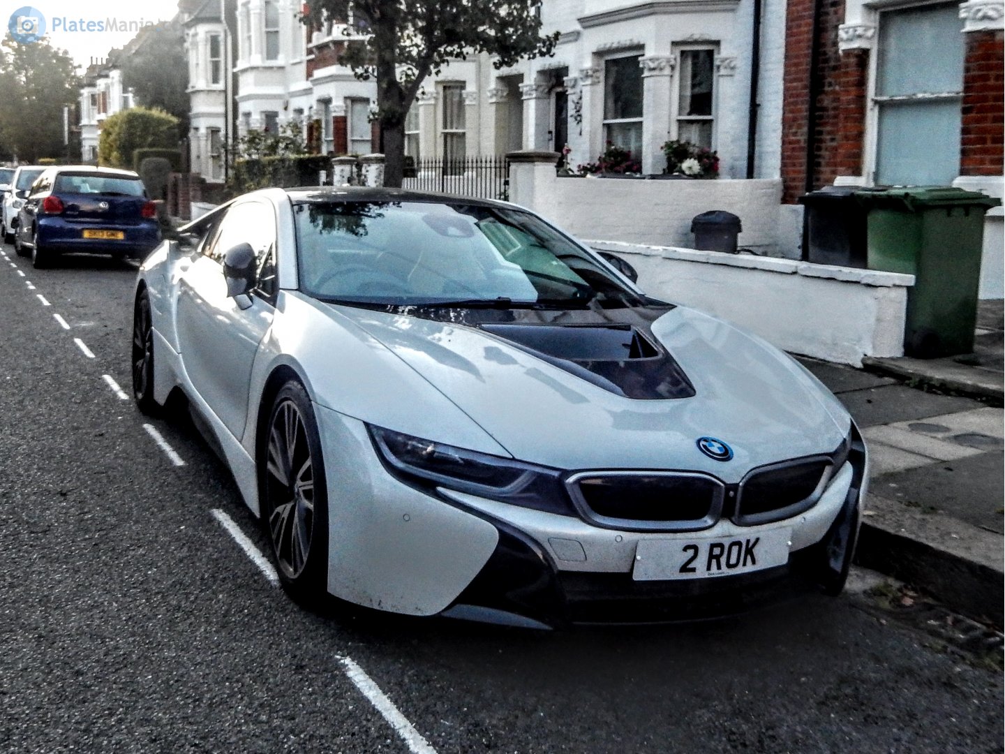 2ROK, BMW i8 1st gen Coupé (I12), 2014–2020