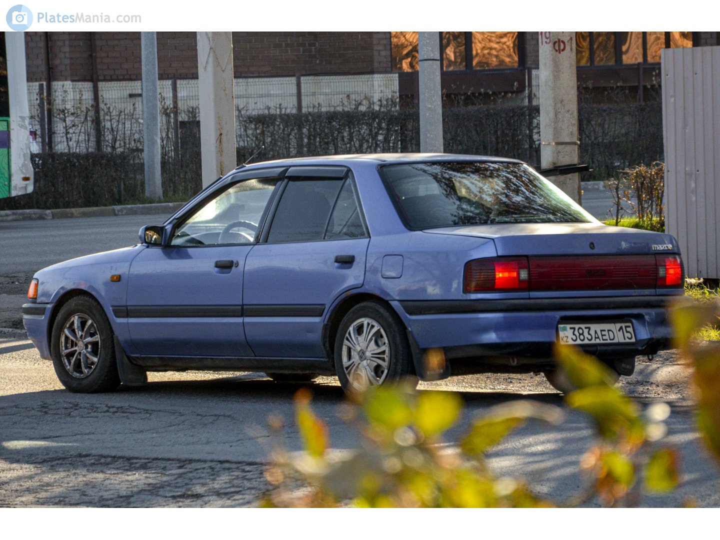 383 AED 15, Mazda 323 4th gen Sedan (BG), 1989–1994