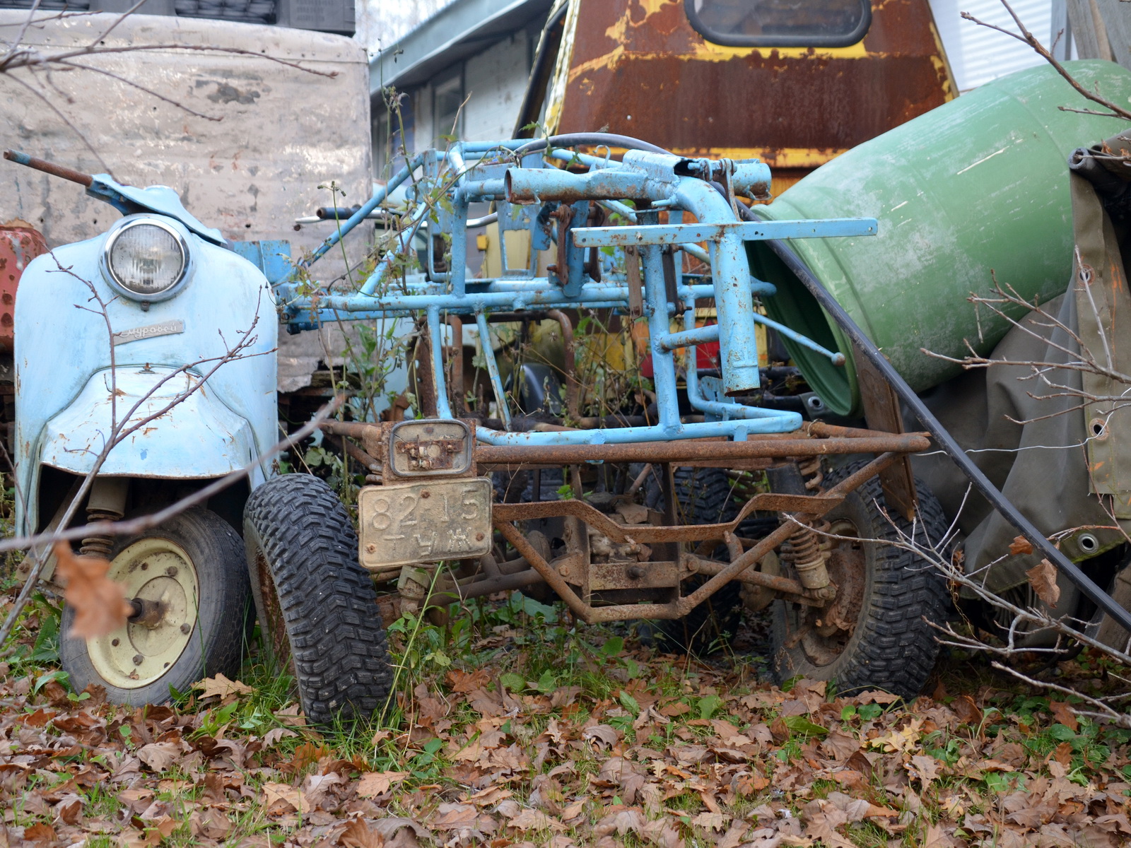 8215 ТУЖ, TMZ Муравей 