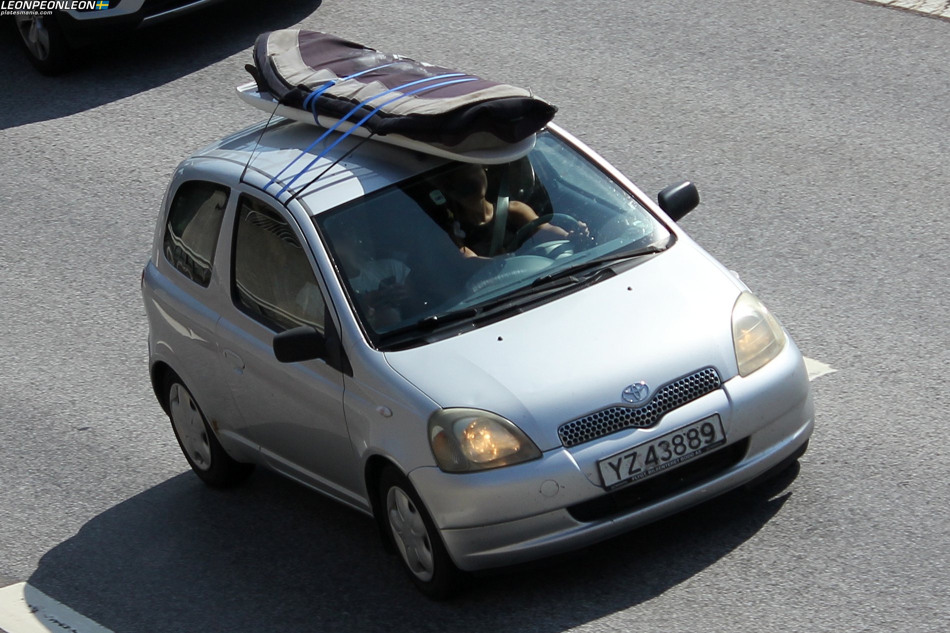 YZ 43889, Toyota Yaris 1st gen 3-door Hatch (XP10), 1999–2005