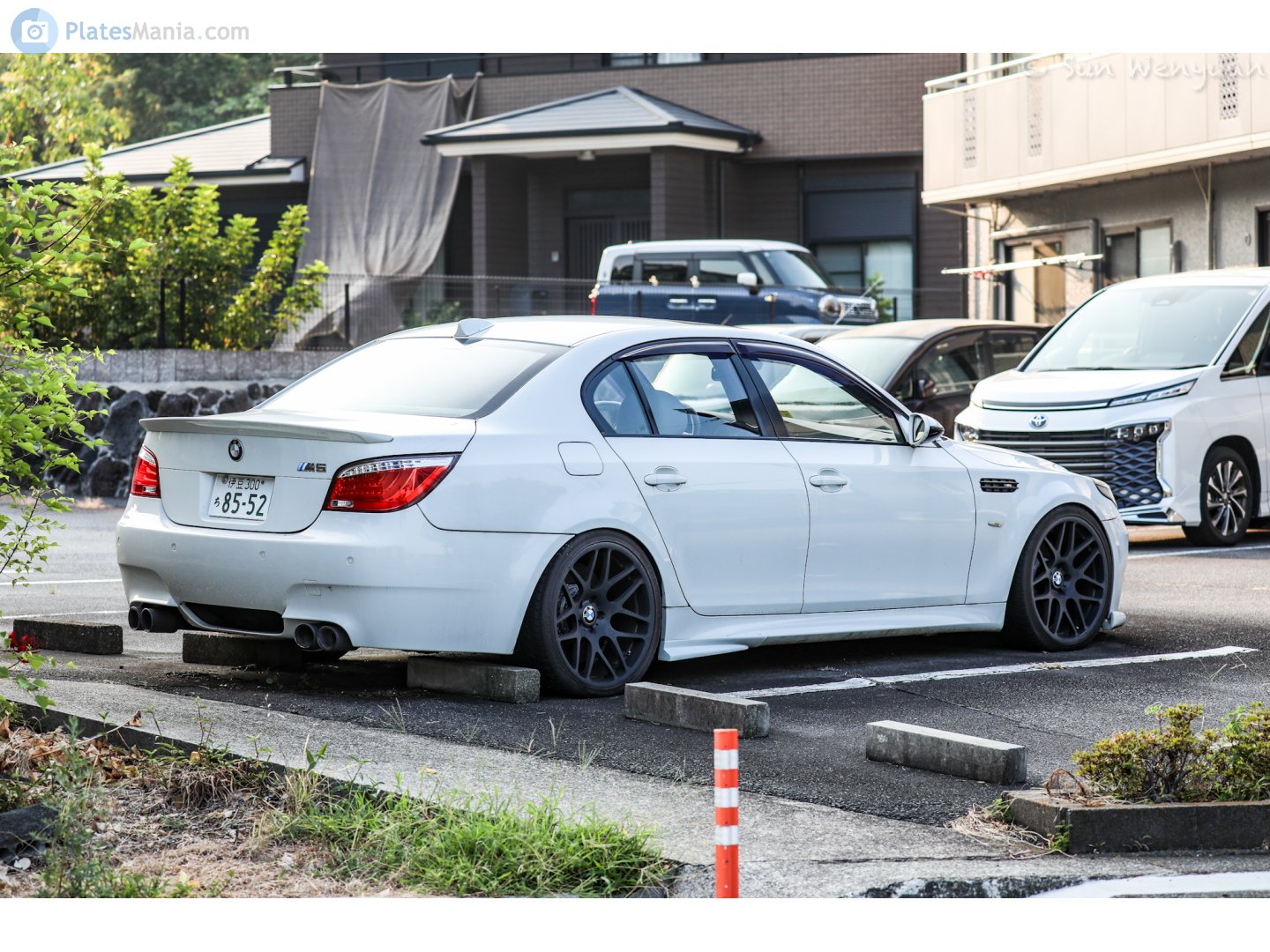 伊豆 300 ち 8552, BMW M5 4th gen Sedan (E60), 2004–2010