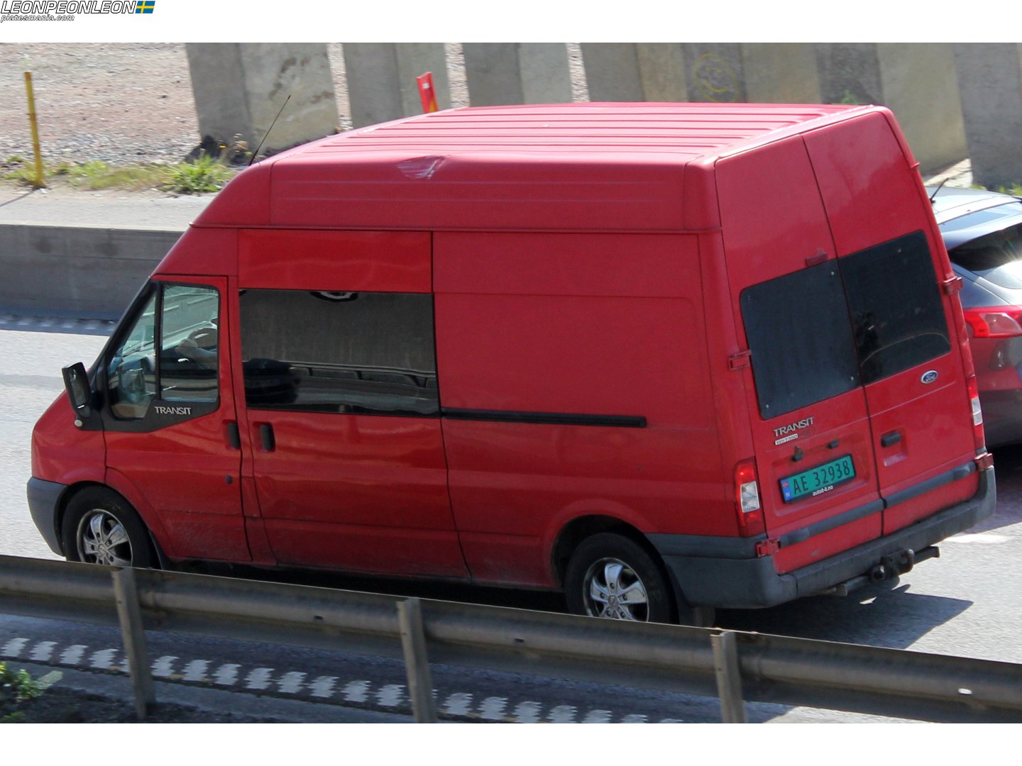 AE 32938, Ford Transit 3rd gen Van (V184/V185), 2000–2006