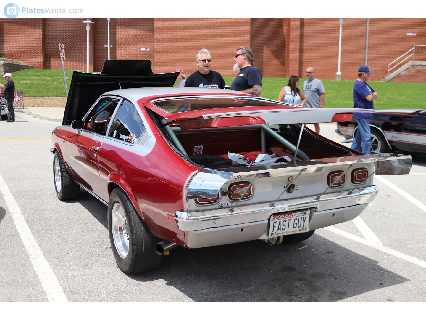 FAST GUY, Chevrolet Vega 1st gen 2-door Coupé (77; H-body), 1970–1973