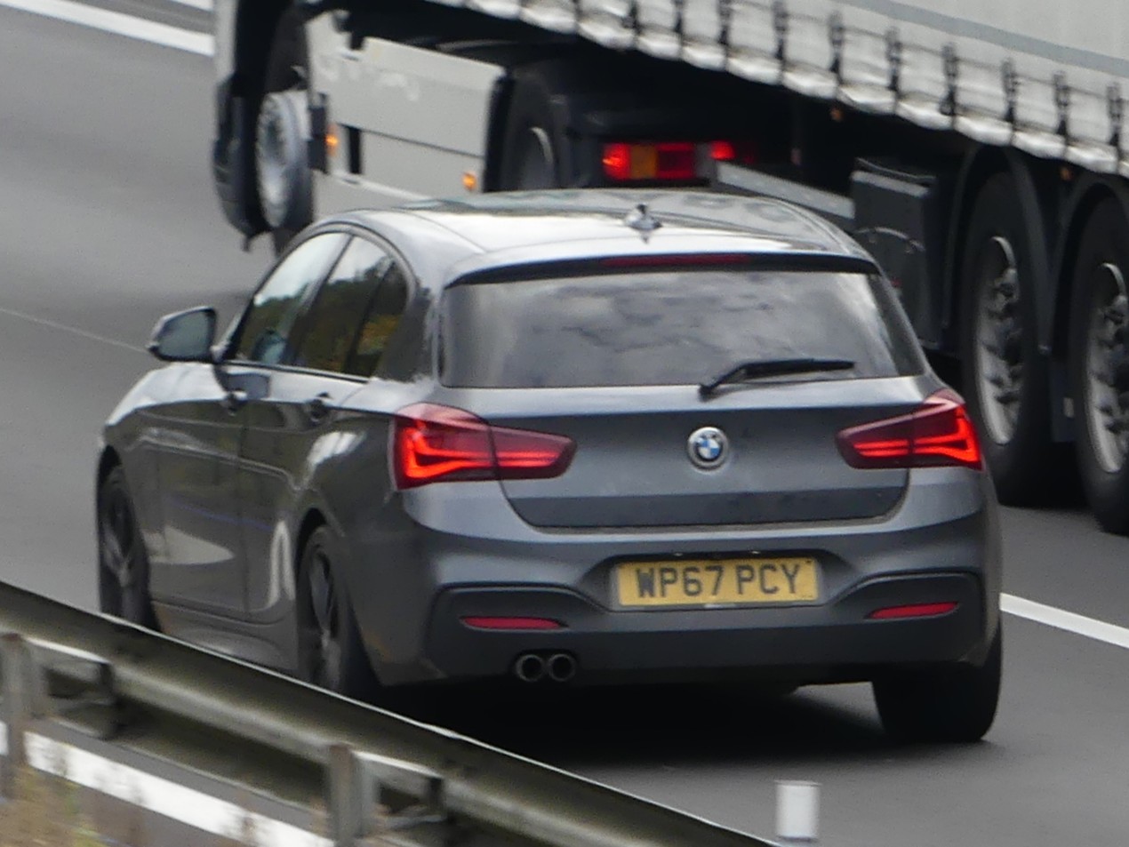 WP67PCY, BMW 1 Series 2nd gen 5-door Hatch (F20), facelift, 2015–2019