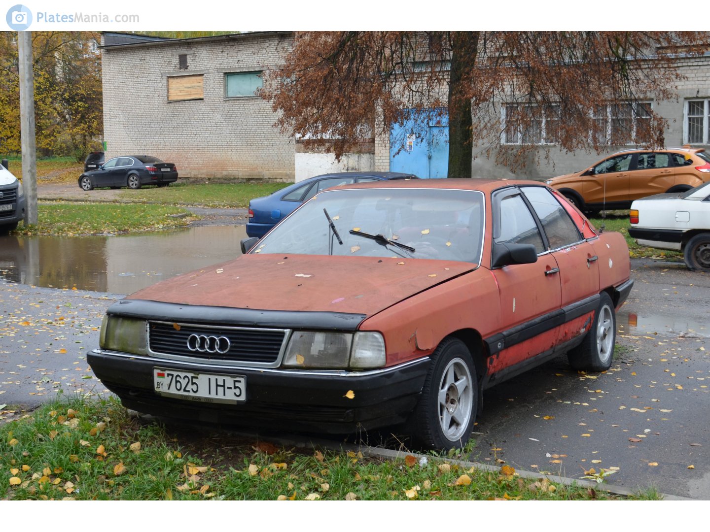 7625 IH-5, Audi 100 3rd gen Sedan (C3/44), 1982–1991
