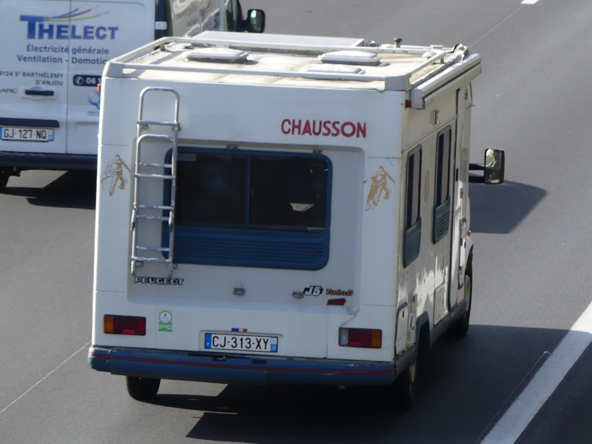 CJ-313-XY, Chausson 