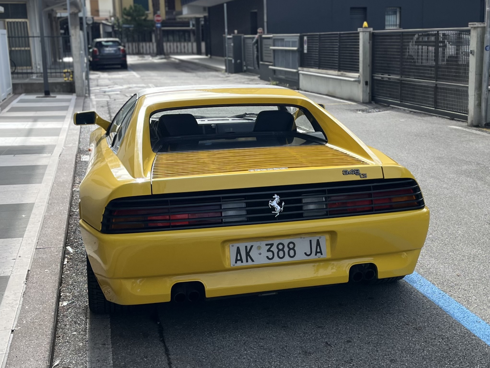 AK 388 JA, Ferrari 348 1st gen (GTS) Targa (F119), 1989–1994