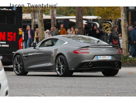 W-899-JT, Aston Martin Vanquish