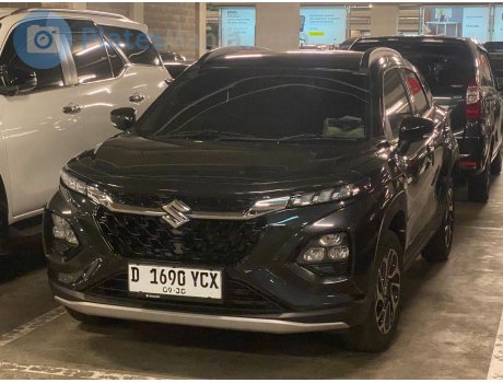 D 1690 YCX, Suzuki Fronx