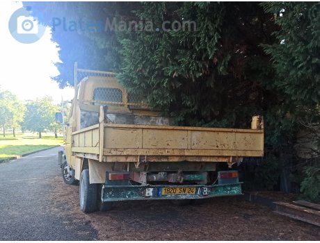 1820 SN 24, Renault Master